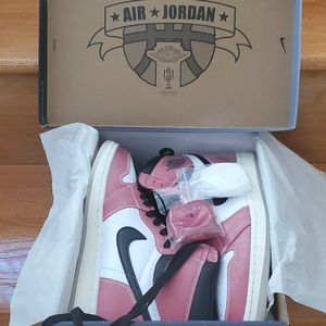 Air Jordan 1